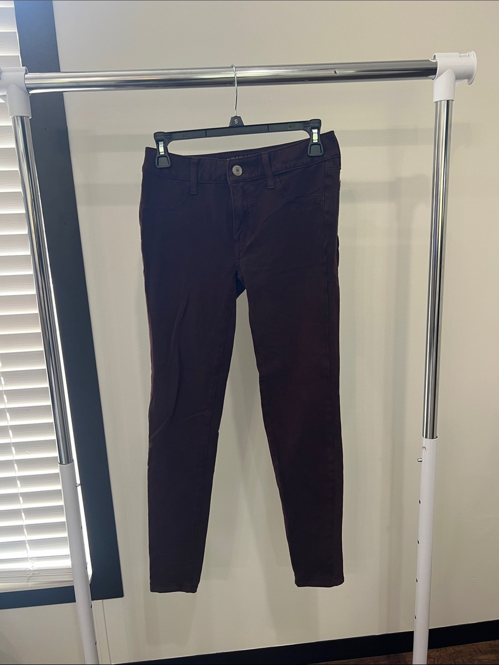 American Eagle Outfitters Women’s Jeggings in Deep Plum